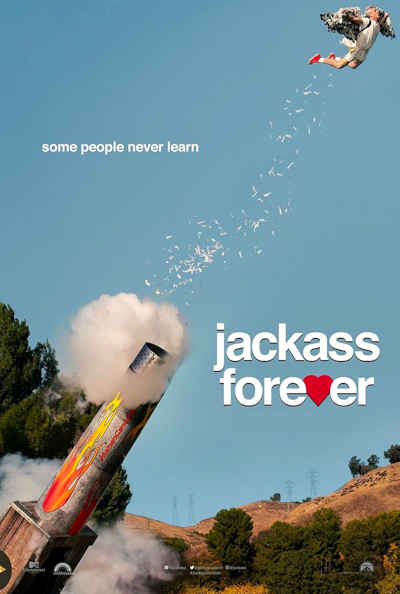 Jackass Forever 2022 Eric Andre, Machine Gun Kelly, Johnny Knoxville, Steve-O, Rachel Wolfson, Chris Pontius, Jason ‘Wee Man’ Acuna, Jeff Tremaine, Ehren McGhehey, Rob Dyrdek,