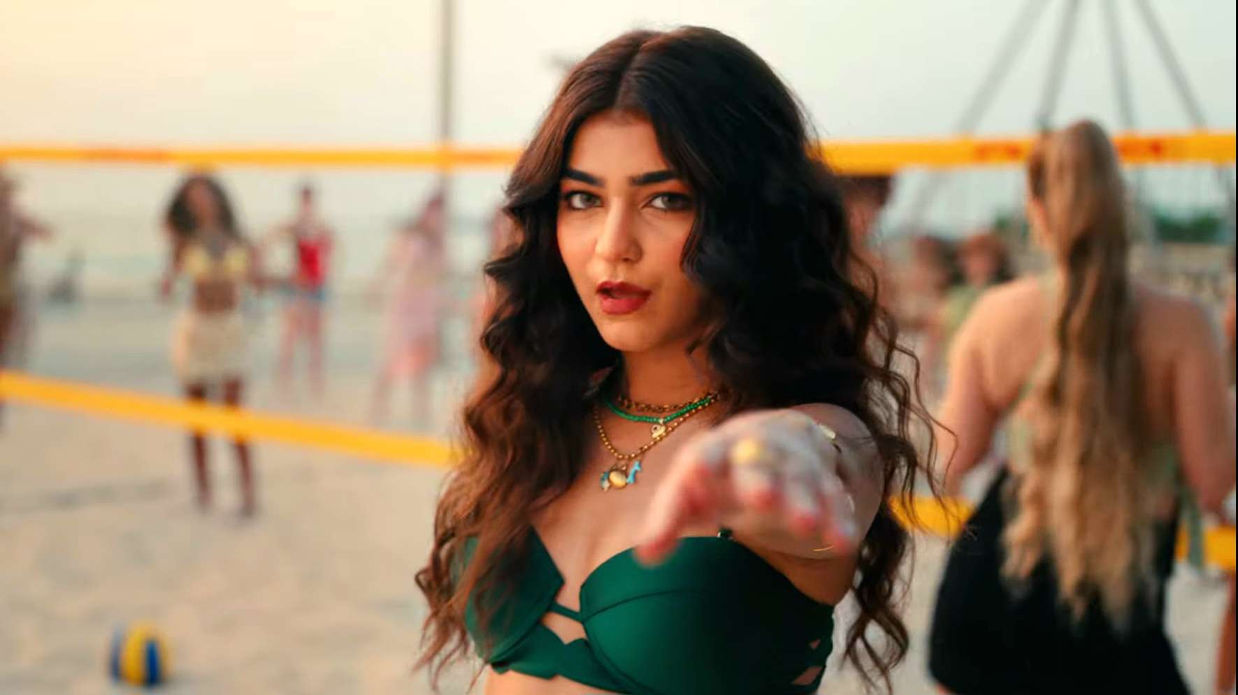 Yo Yo Honey Singh Drops Casa Tupka Anthem