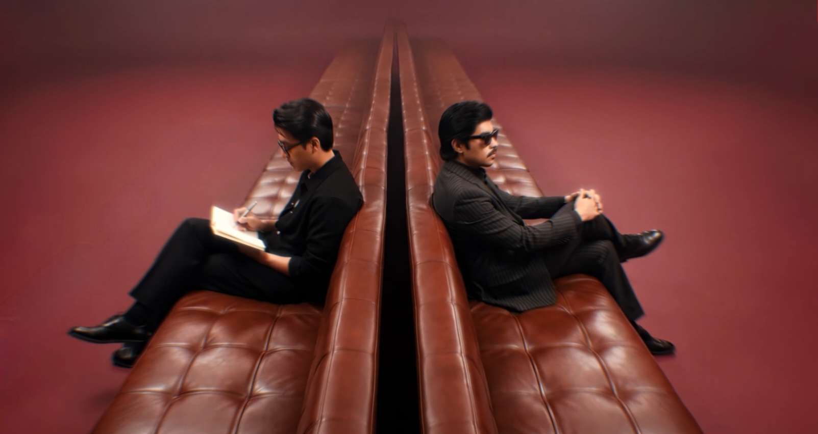 Jaan-E-Jaan :  A Massive Surge Of Emotions Featuring The Sensational Aditya Rikhari , Farhan Khan And Ravator