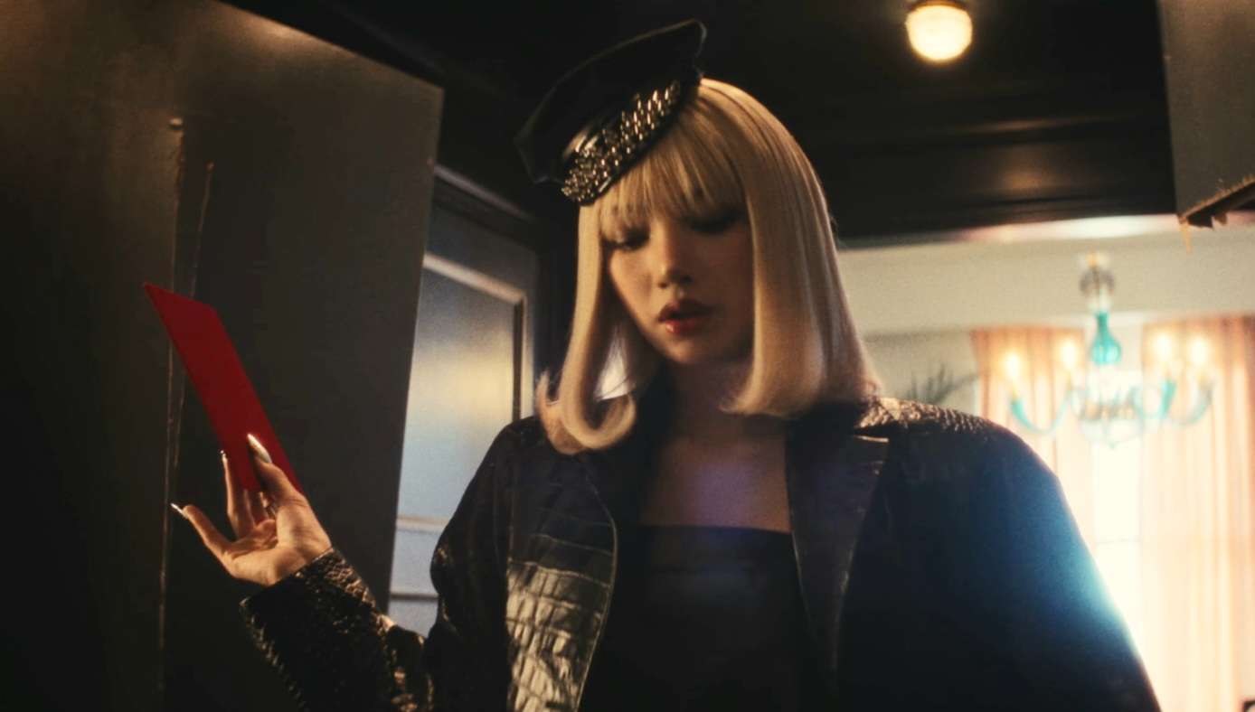 Tarantino: LISA's Explosive New Music Video