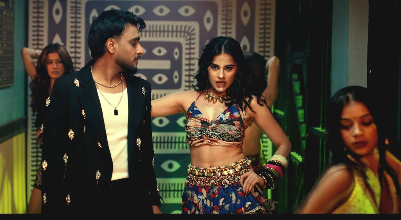 NAINA: Neeti Mohan's Latest Hit Track
